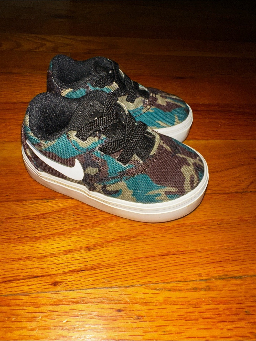 Nike Baby Camouflage Sneakers in Green Camo